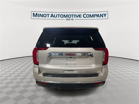 Used 2021 GMC Yukon SLT w/ SLT Premium Package image 7