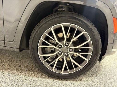 Used 2024 Jeep Grand Cherokee L Summit image 54