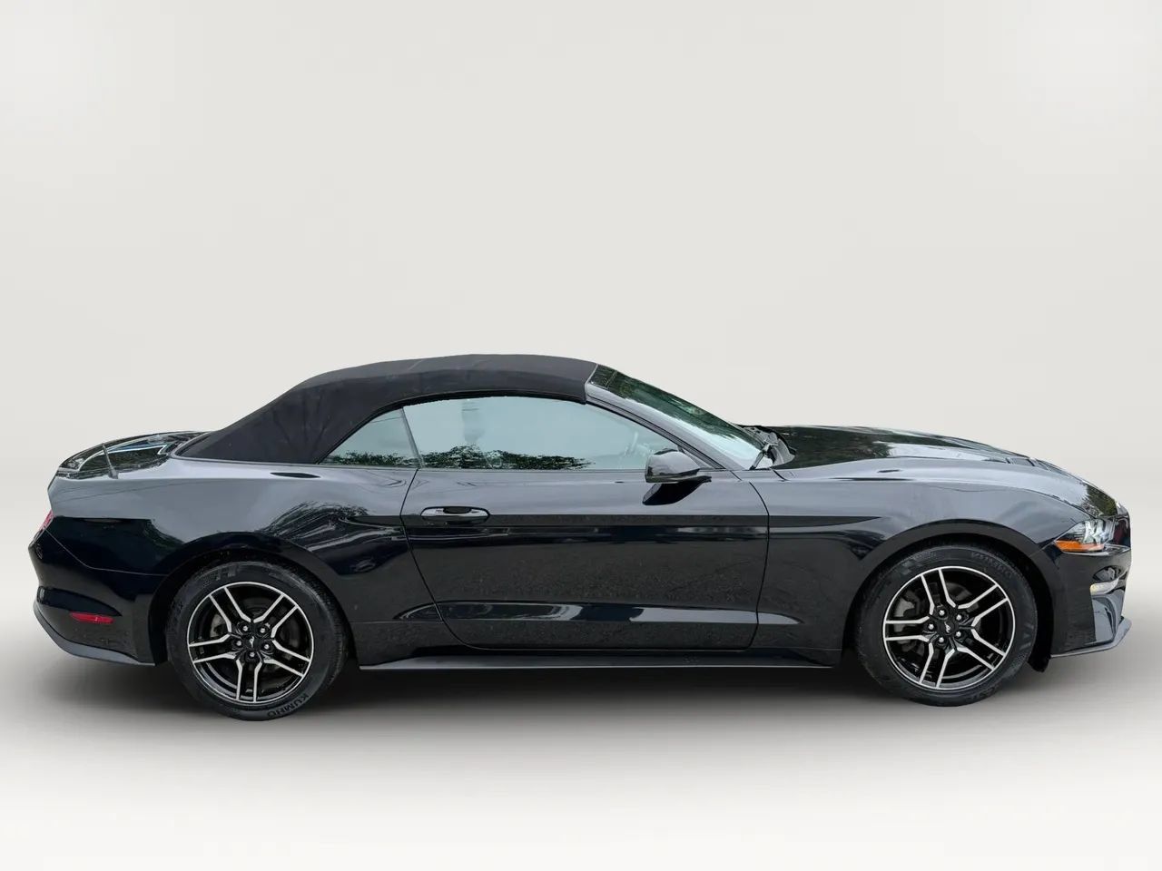 Used 2020 Ford Mustang Premium RWD image 2