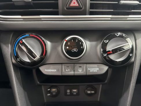 Used 2020 Hyundai Kona SEL AWD/4WD image 37