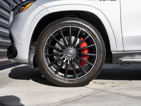 Used 2024 Mercedes-Benz GLS 63 AMG 4MATIC image 3