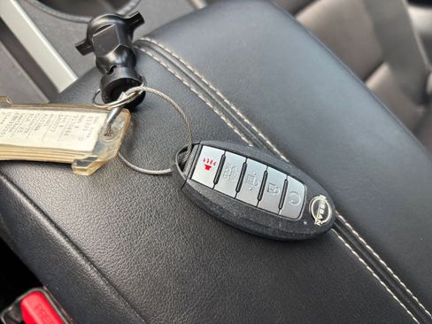 Used 2025 Nissan Altima 2.5 SV FWD image 21