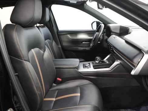 Certified 2024 MAZDA CX-90 Plug-In Hybrid w/ Premium Plus image 12