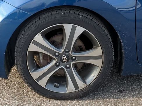 Used 2016 Hyundai Elantra Sport image 13