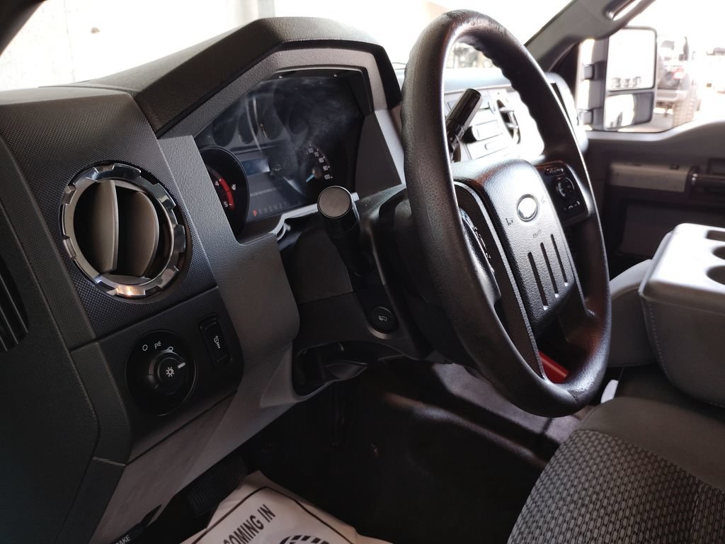 Used 2016 Ford F350 XLT w/ XLT Interior Package RWD image 24