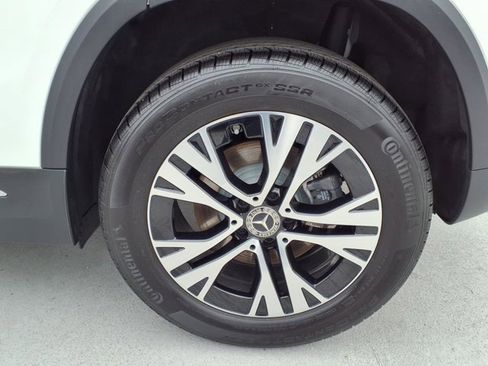 Used 2025 Mercedes-Benz GLA 250 image 23