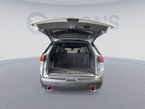 Used 2023 Chevrolet Traverse RS AWD/4WD image 27
