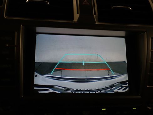 Used 2021 Lexus GX 460 Premium w/ Premium Package image 35