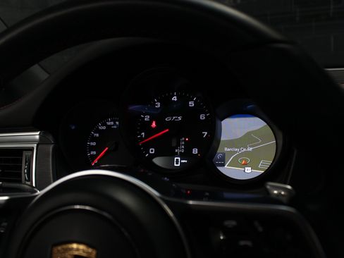 Used 2017 Porsche Macan GTS AWD/4WD image 62