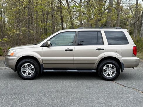 Used 2004 Honda Pilot EX image 10