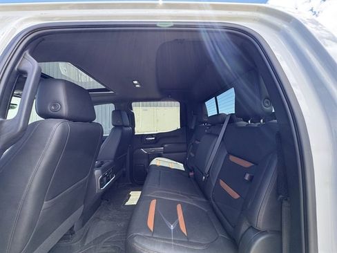 Used 2019 GMC Sierra 1500 AT4 w/ Off Road Performance Package AWD/4WD image 13
