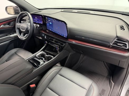 Used 2024 Chevrolet Traverse Z71 w/ LPO, Floor Liner Package AWD/4WD image 19
