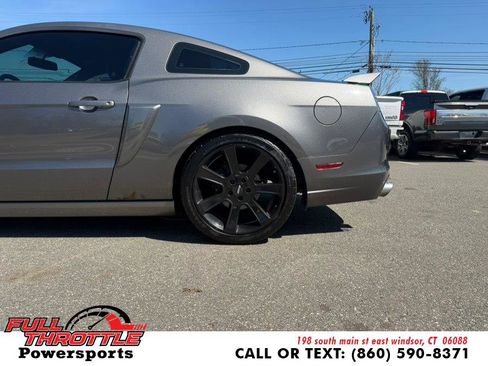 Used 2013 Ford Mustang GT Premium w/ Brembo Brake Pkg RWD image 24