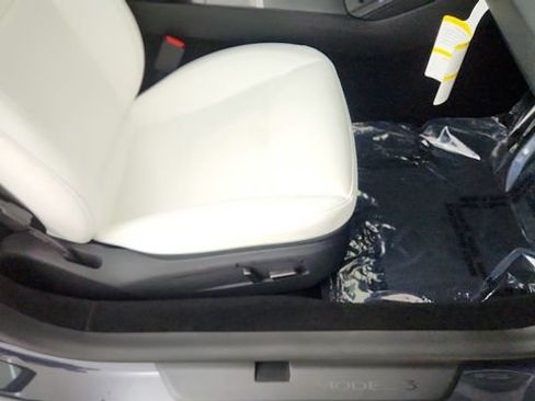 Used 2026 Tesla Model 3 RWD image 36