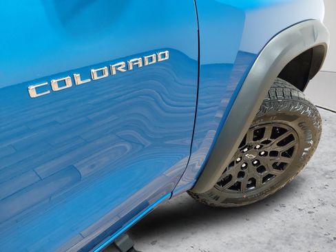 Used 2024 Chevrolet Colorado Trail Boss w/ LPO, Skid Plate Package AWD/4WD image 11