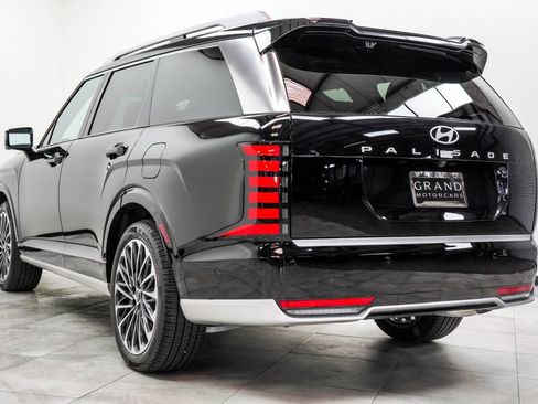 Used 2026 Hyundai Palisade Calligraphy FWD image 11