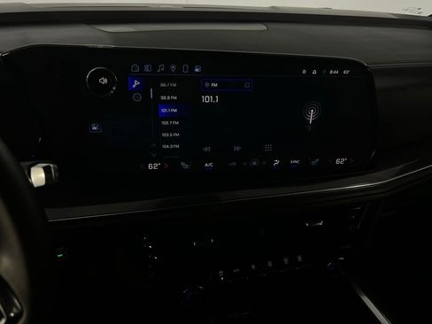 Used 2025 Chevrolet Suburban RST w/ Sun And Tow Package image 17