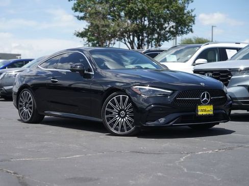 Used 2024 Mercedes-Benz CLE 300 4MATIC Coupe image 2