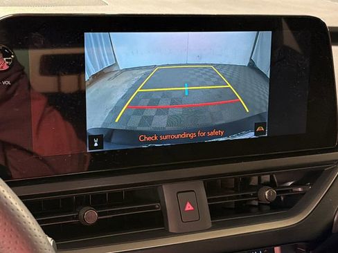 Used 2024 Lexus UX 250h F Sport image 30