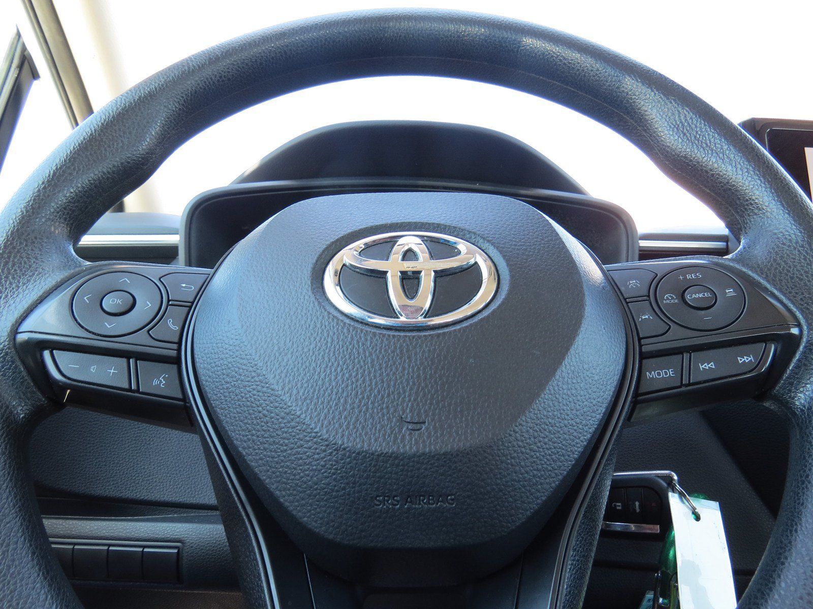 Used 2024 Toyota Corolla LE FWD image 13