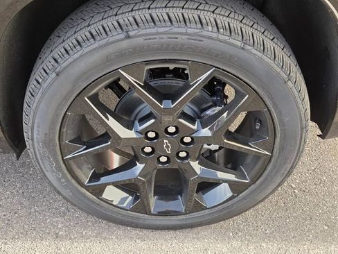 New 2026 Chevrolet Traverse RS w/ LPO, Floor Liner Package image 5