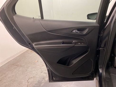 Used 2020 Chevrolet Equinox Premier image 22
