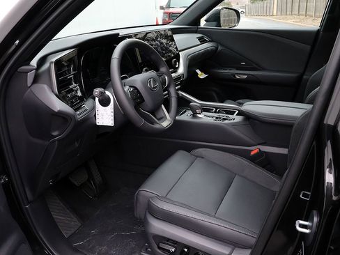 New 2026 Lexus TX 550h AWD Plug-In Hybrid w/ Technology Package image 12