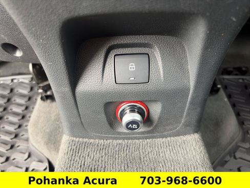 Used 2018 Audi Q3 2.0T Premium Plus w/ Premium Plus Package AWD/4WD image 25