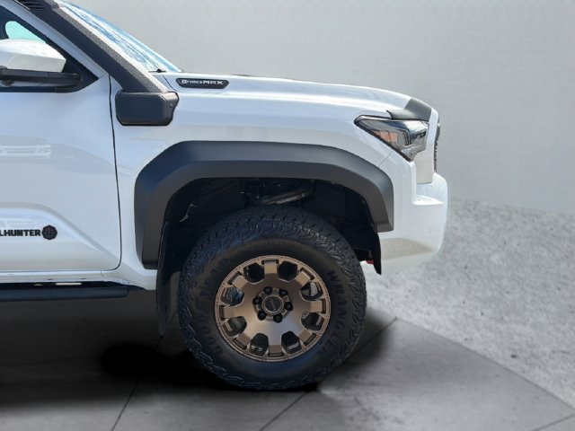 Used 2025 Toyota Tacoma 4x4 Double Cab Hybrid image 33
