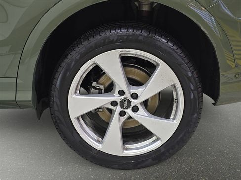 Used 2025 Audi Q5 Premium Plus w/ Premium Plus image 33