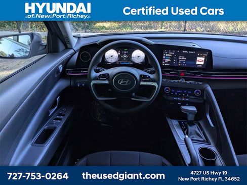 Used 2024 Hyundai Elantra SEL image 16