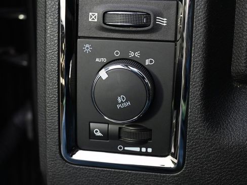 Used 2018 RAM 2500 Laramie w/ Sport Appearance Group image 24