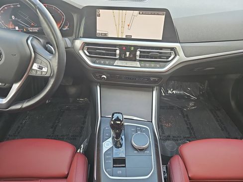Used 2022 BMW 330i Sedan w/ Premium Package 2 RWD image 11