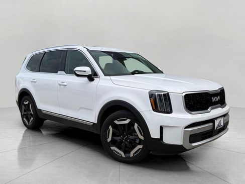 Used 2025 Kia Telluride EX w/ EX Captain's Chair Package AWD/4WD image 1