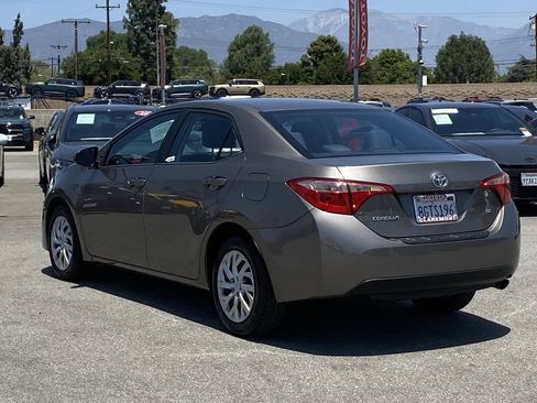 Certified 2019 Toyota Corolla LE FWD image 42