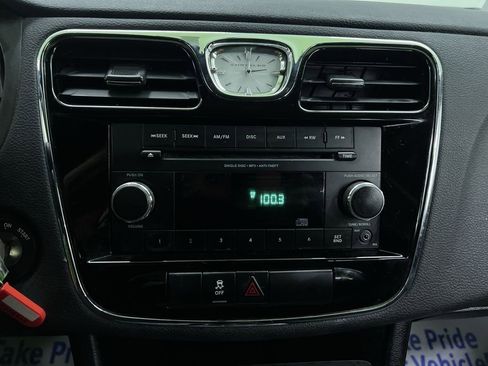 Used 2012 Chrysler 200 LX FWD image 20