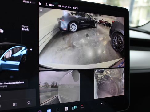 Used 2020 Tesla Model 3 Performance image 25