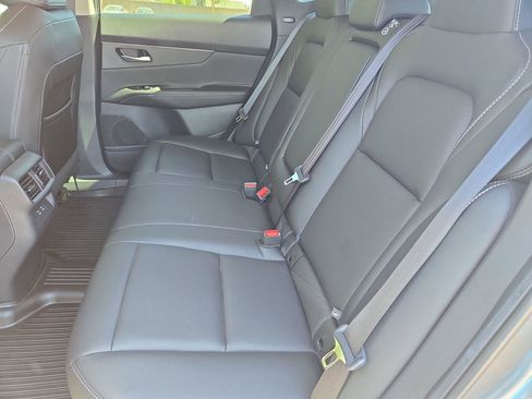 Certified 2025 Nissan Murano SV image 14