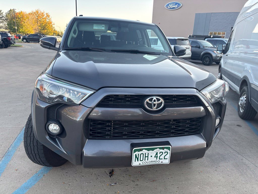 Used 2019 Toyota 4Runner SR5 Premium AWD/4WD image 2