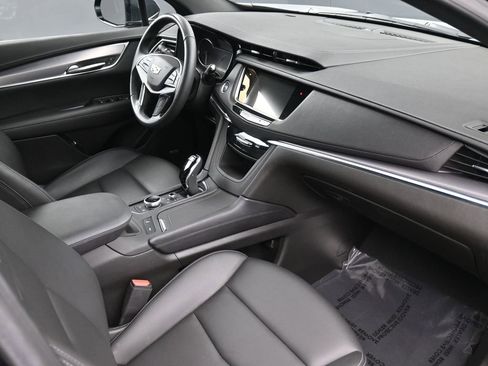 Used 2023 Cadillac XT5 Luxury image 11