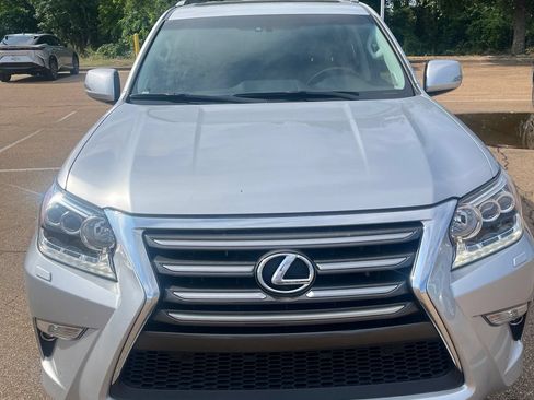 Used 2019 Lexus GX 460 Premium AWD/4WD image 5