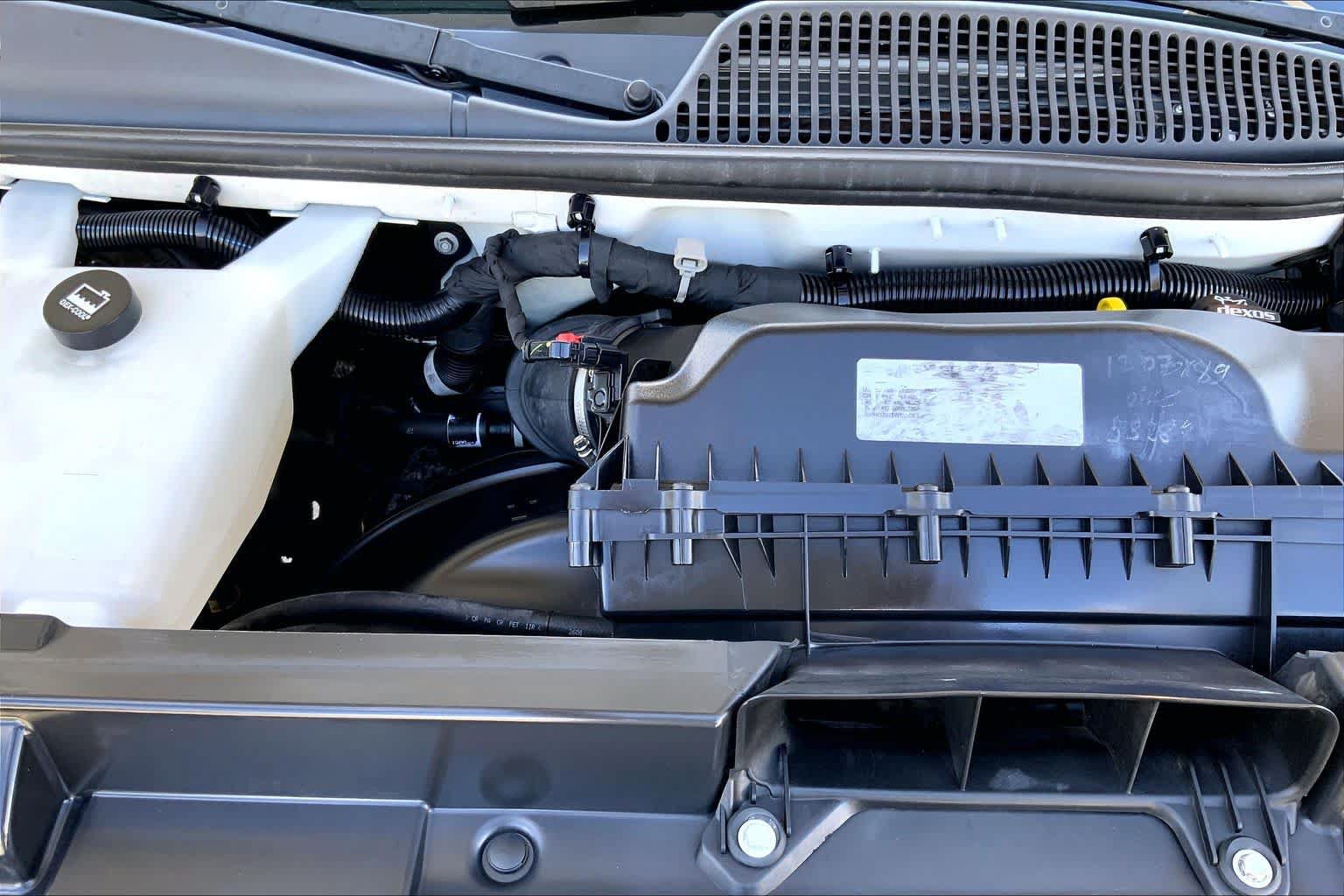 Used 2019 Chevrolet Express 2500 Extended RWD image 25