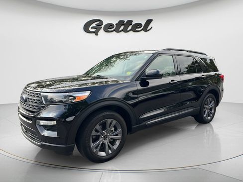 Used 2022 Ford Explorer XLT w/ Equipment Group 202A AWD/4WD image 1