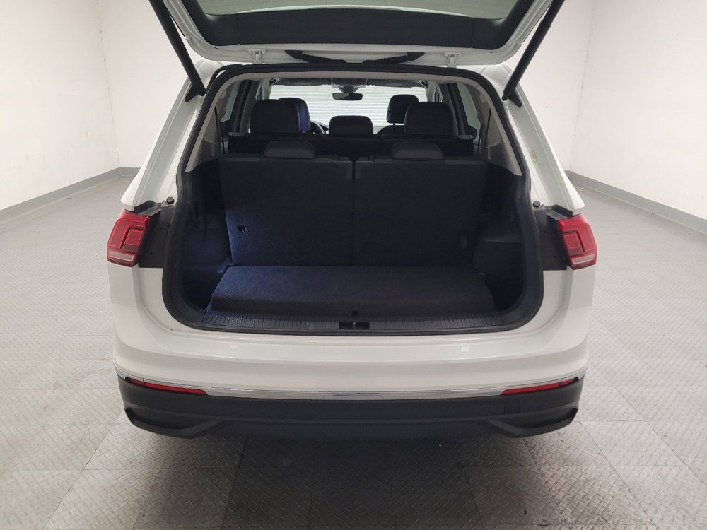 Used 2024 Volkswagen Tiguan SE FWD image 29