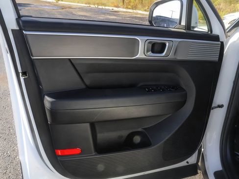 Used 2025 Hyundai Santa Fe SE image 20