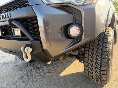 Used 2019 Toyota 4Runner SR5 Premium AWD/4WD image 13