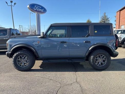 New 2025 Ford Bronco Badlands image 9