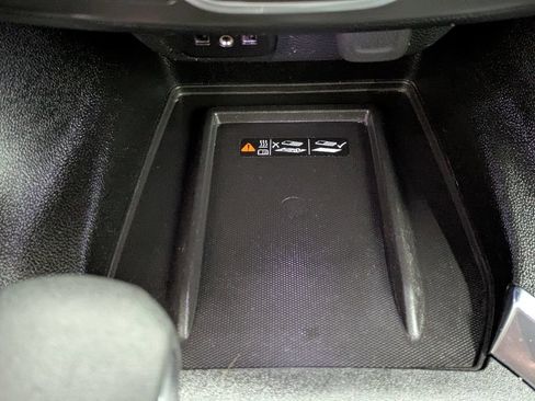 Used 2023 Chevrolet Traverse LT AWD/4WD image 6