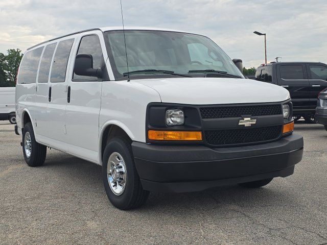 Certified 2017 Chevrolet Express 2500 RWD image 8