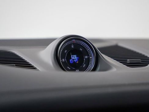 New 2025 Porsche Cayenne S image 29